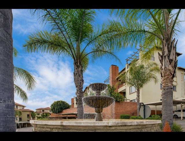 2 BEDROOM APARTMENT FOR SALE IN SUNNINGHILL